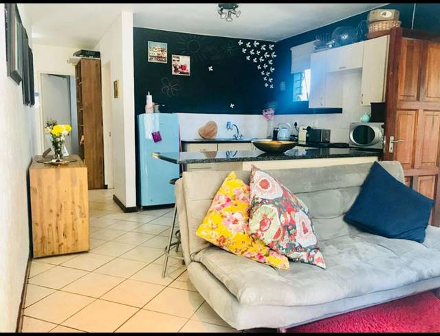 1 BEDROOM PROPERTY TO RENT IN DARRENWOOD